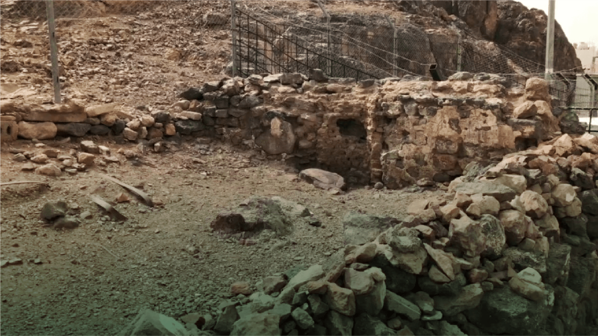 Experience the Visit to the Sites of the Battle of Uhud