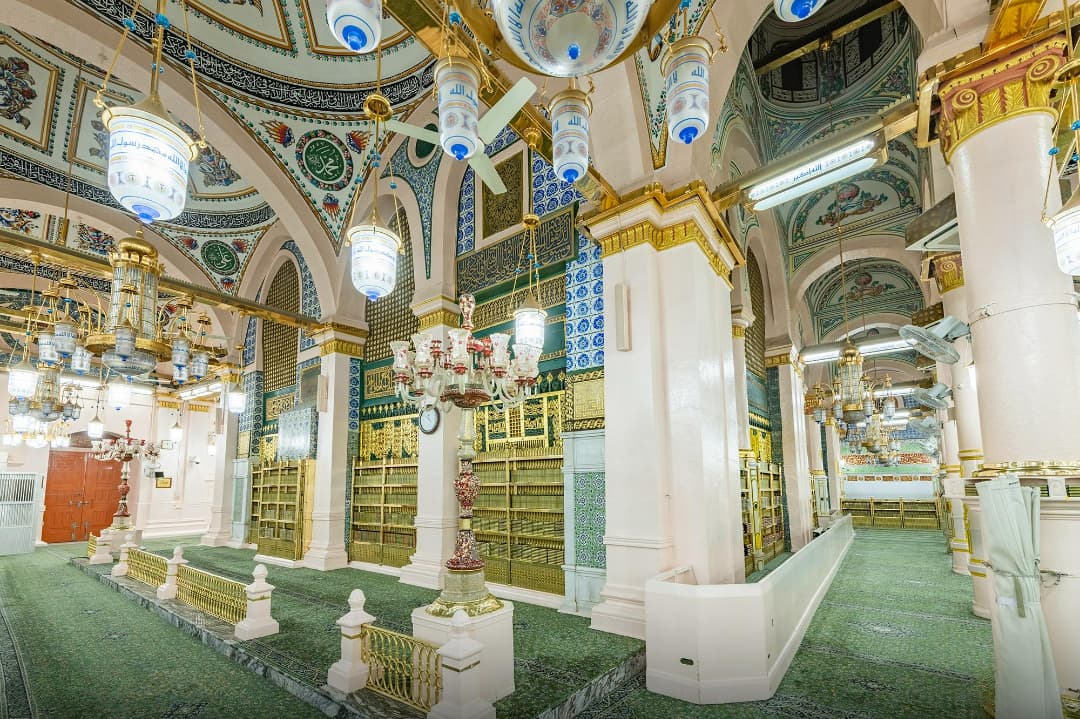 An Enriching Experience Inside Al-Masjid An-Nabawi