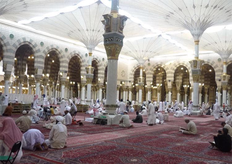 An Enriching Experience Inside Al-Masjid An-Nabawi